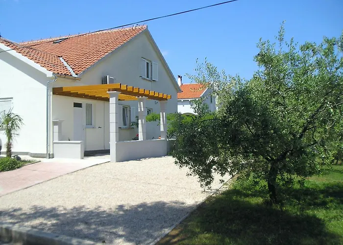 Villa Mandolina Apartments