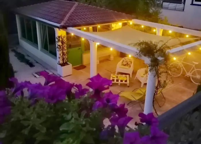Villa Mandolina Apartments