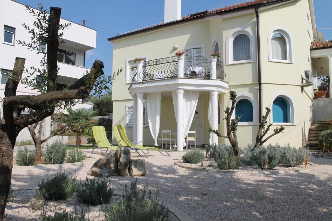 Apartment Mandolina *