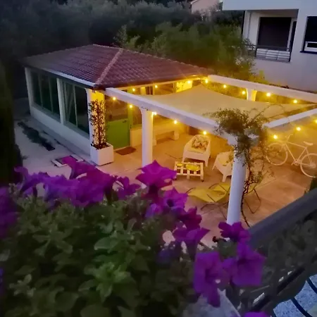 Villa Mandolina Apartments Zadar Exterior photo